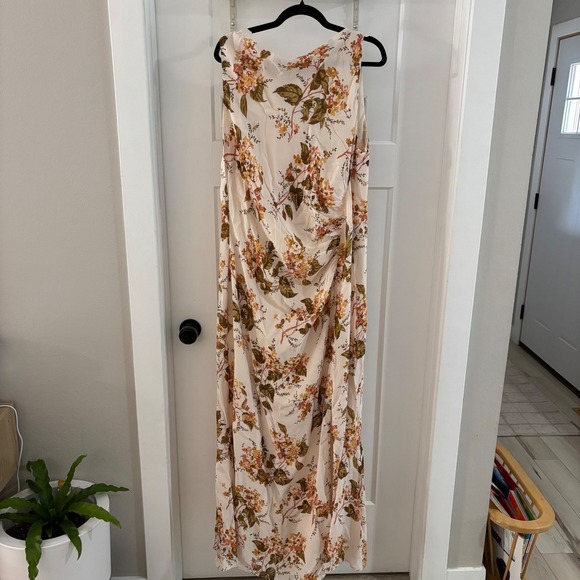 Reformation Dresses & Skirts - NWT‎ Reformation Senna Bella Floral High Slit Sleeveless Maxi Dress Size 16 New